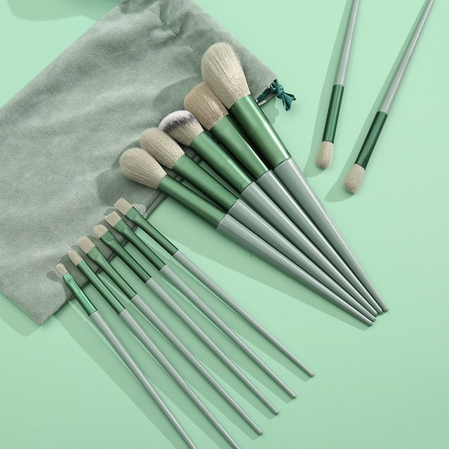 Ensemble de pinceaux de maquillage doux